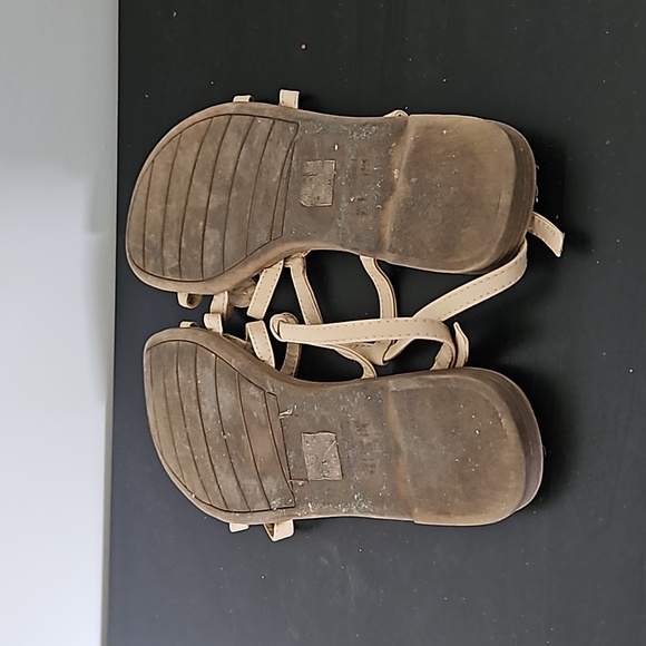 Sandals - Picture 4 of 4